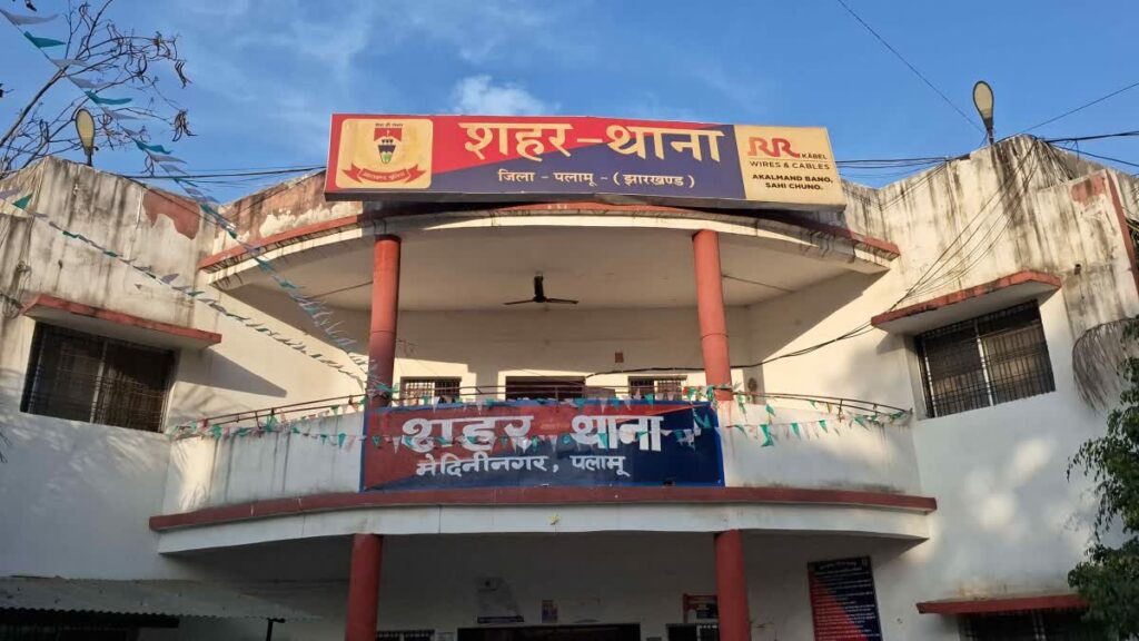 मुझे बाबा बनना है नोट लिखकर घर से निकल गया 14 वर्ष का बच्चा, पुलिस की पहल पर कुछ ही घंटे में बरामद