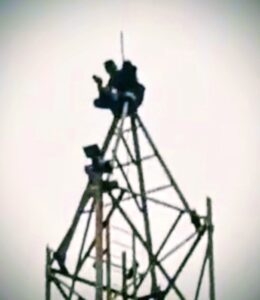 Bokaro Love Drama: Lover Climbs Mobile Tower in Basanti Mor, Police Save His Life