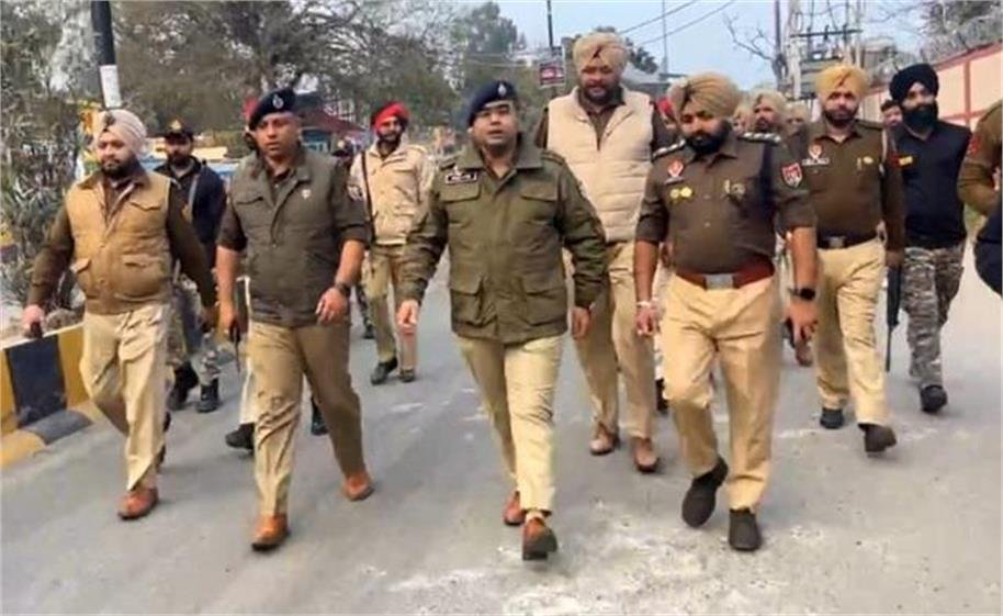Gurdaspur Police Action: अपराधियों की शामत! ऑपरेशन प्रहार के तहत गुरदासपुर पुलिस की बड़ी स्ट्राइक, 2 दिन में 50 धरे गए