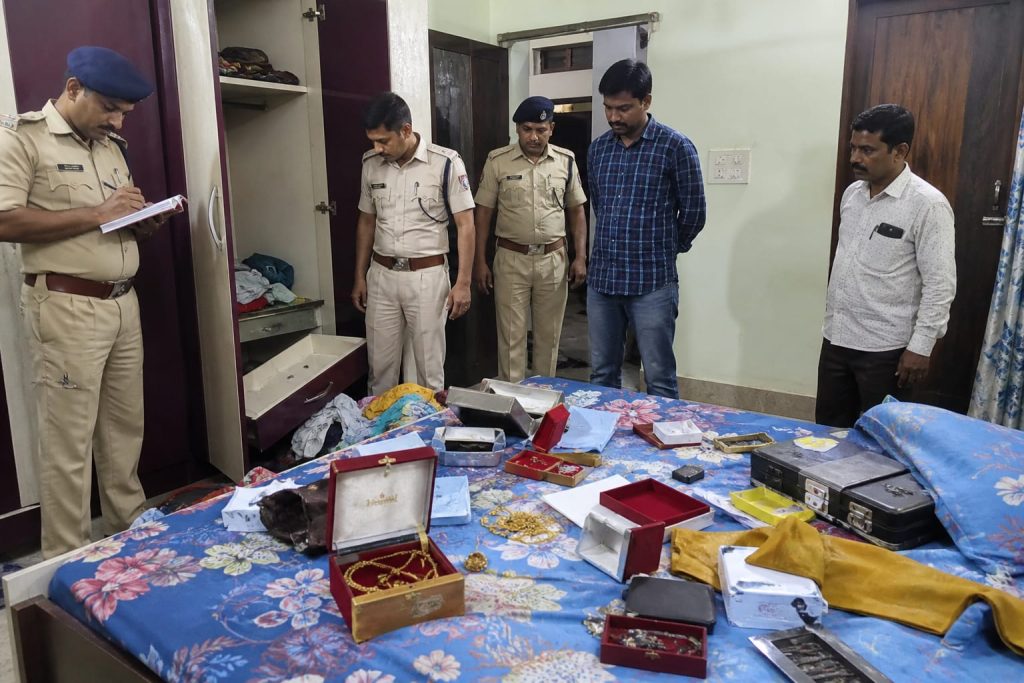 रांची पिठौरिया में चोरी: शादी के जेवरात सहित 15 लाख की बड़ी वारदात