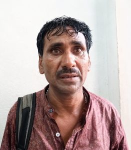 देवघर बाबा बैद्यनाथ मंदिर में शादी का झांसा देकर युवक से लाखों के जेवर लेकर फरार होने की आरोपी युवती का सांकेतिक दृश्य।